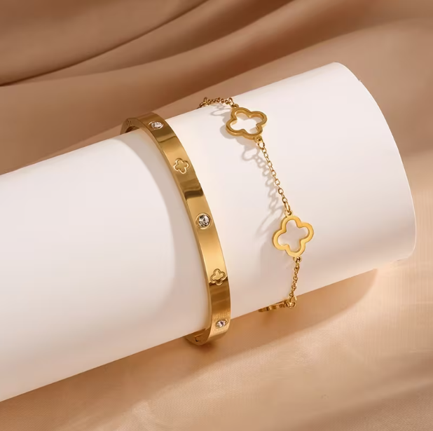 2PCS Women's Gold Four-Leaf Clover Bracelet Set